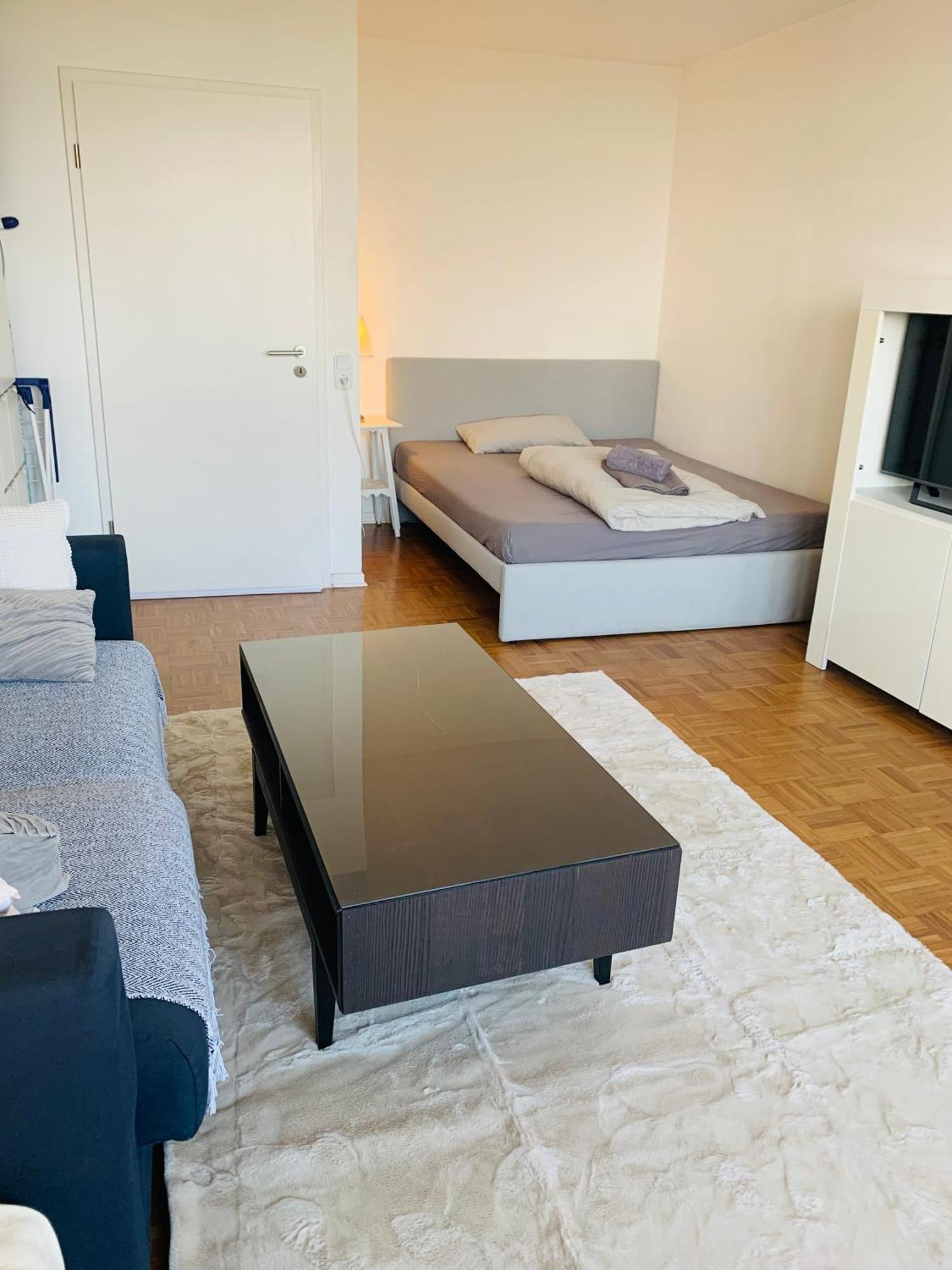 Business Messe Apartment & Wellness Spa دوسلدورف المظهر الخارجي الصورة